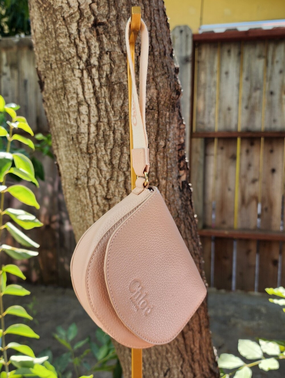 Chloé Parfums Blush Pink Pebbled Leather Wristlet Pouch Makeup Bag NEW